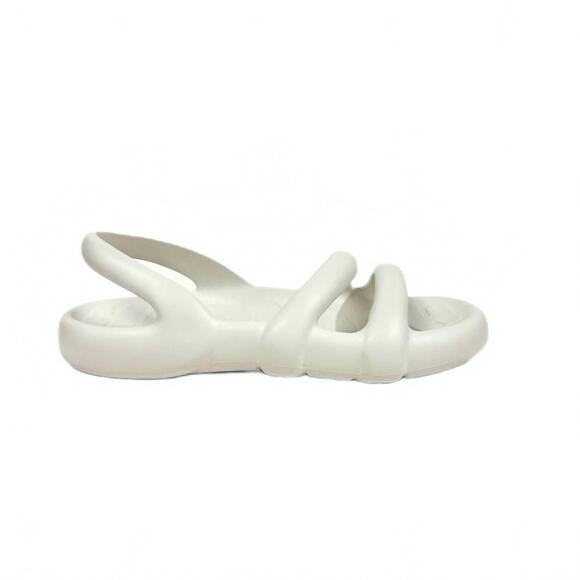 CAMPER Shoes - NEW CAMPER women's kobarah flat sandals in white